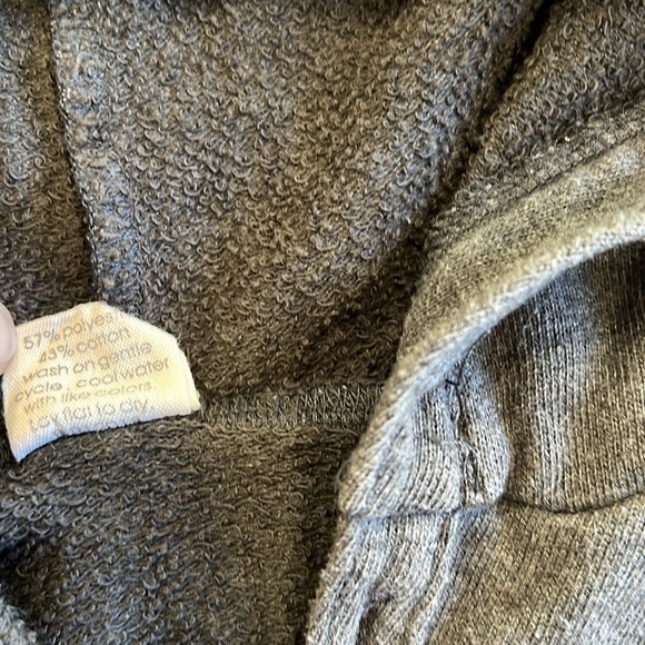 Lulu + Roo gray hooded sweatshirt - Picture 5 of 6
